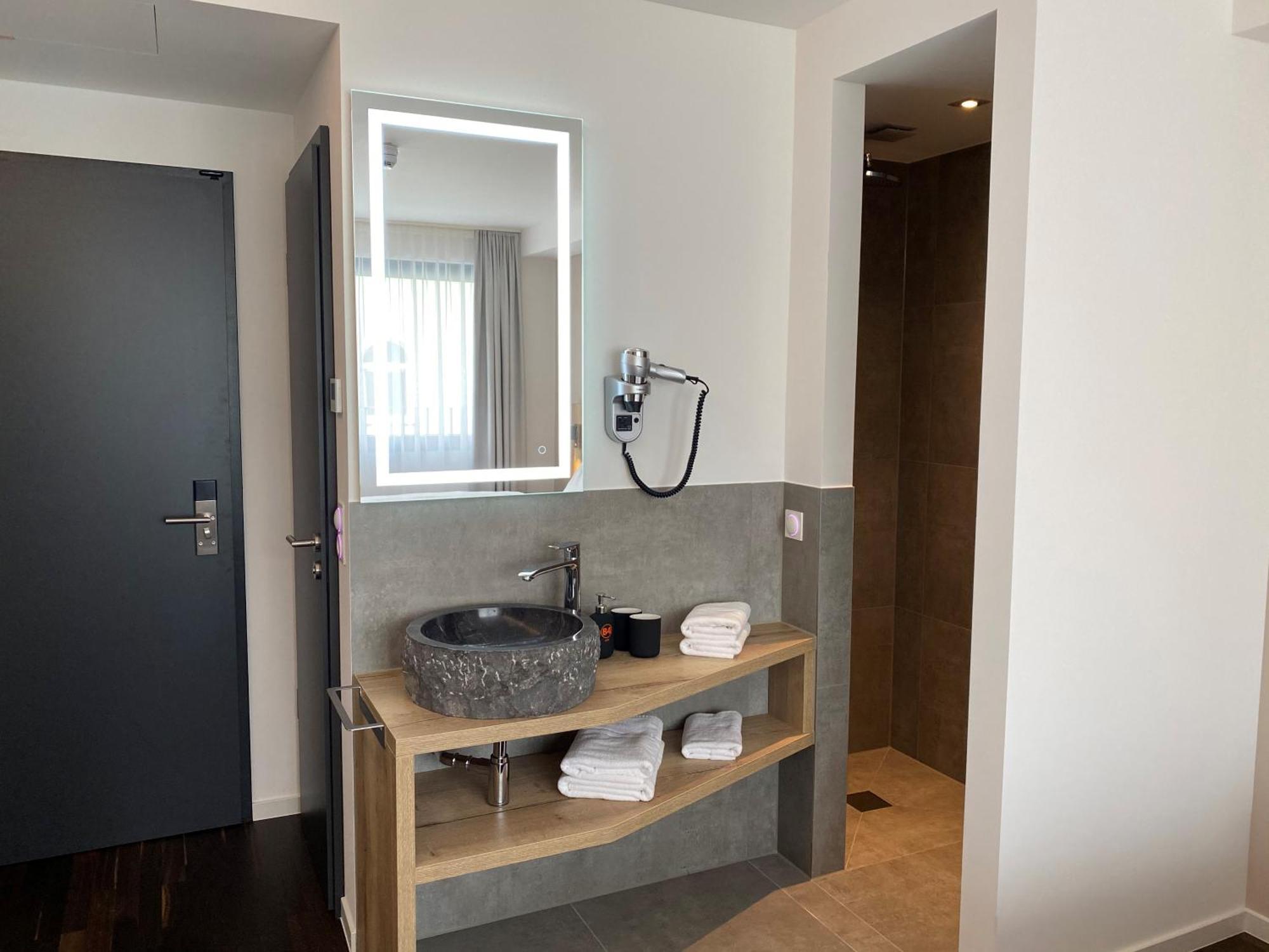 Hotel B4 Limburg an der Lahn Δωμάτιο φωτογραφία